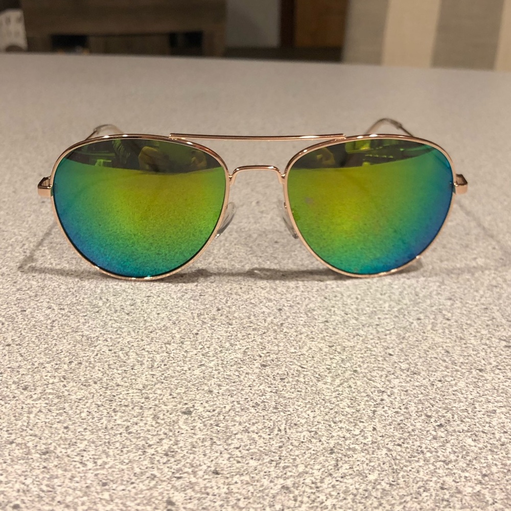 Old navy aviator sunglasses